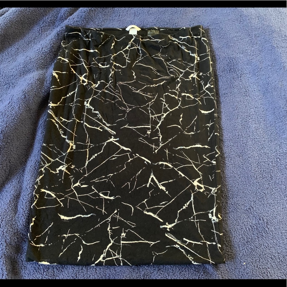 H&M Basics Knee-Length Skirt L